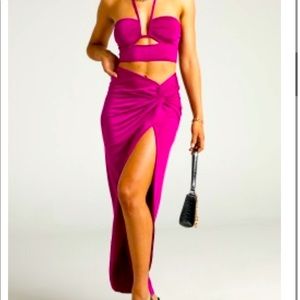 BRAND NWT SHOWPO two piece set